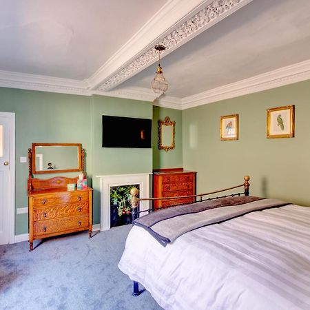 Green Parrot House Bed and Breakfast Devizes Exteriör bild